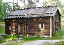 Старинная изба на острове Сеурасаари рядом с Хельсинки